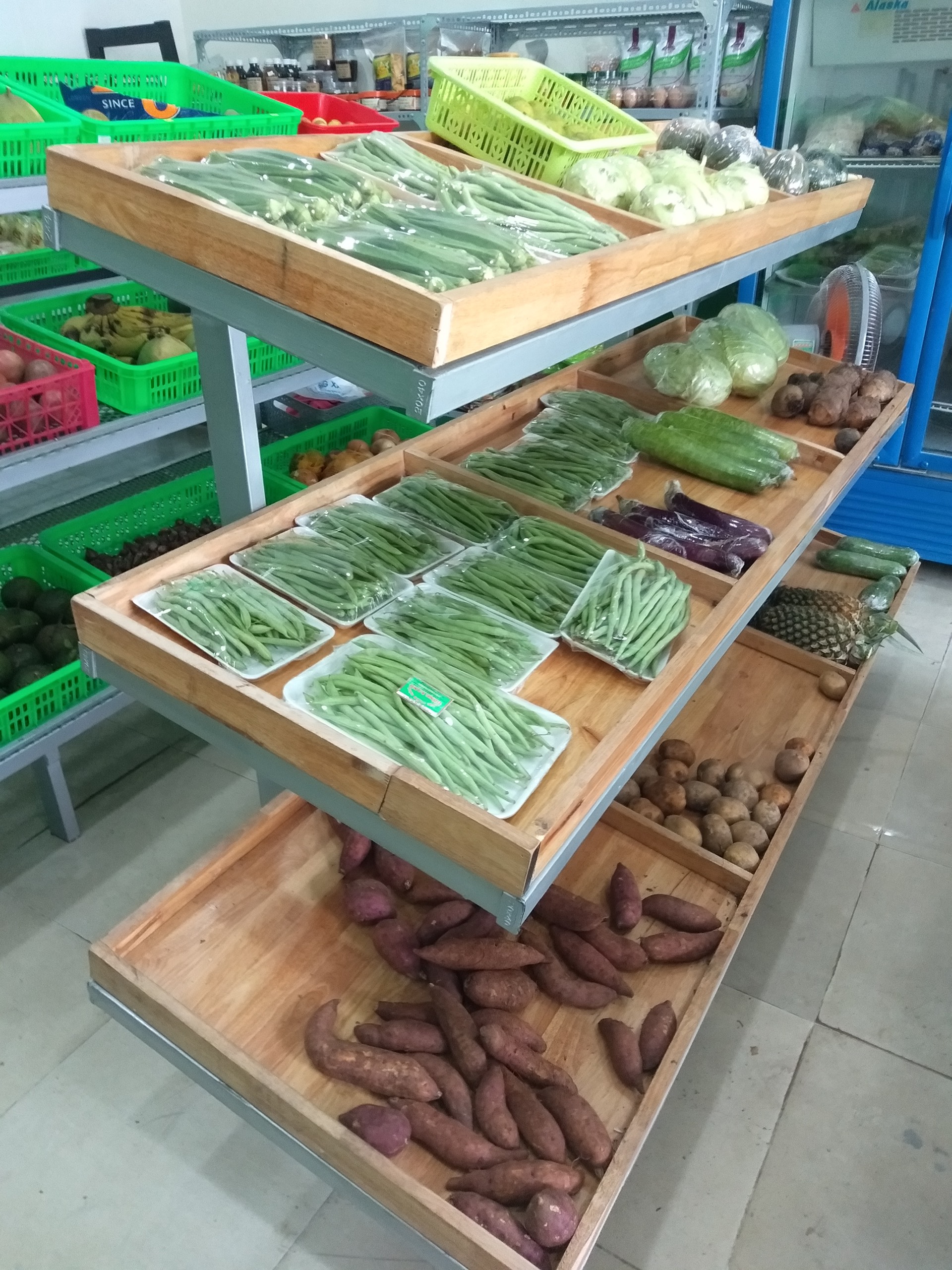 Giá kệ siêu thị trưng bày rau củ quả trái cây