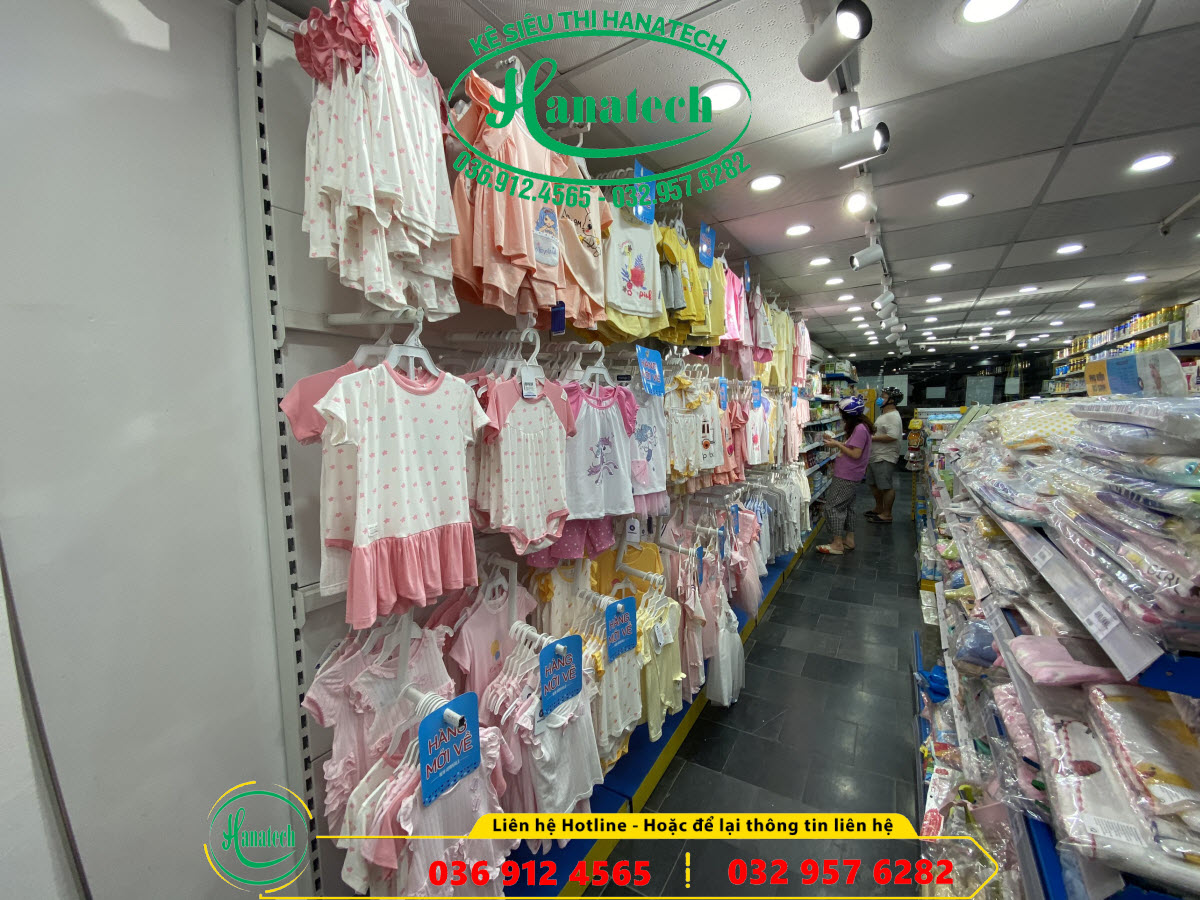 Giá Kệ cửa hàng shop mẹ và bé tại Đồng Nai