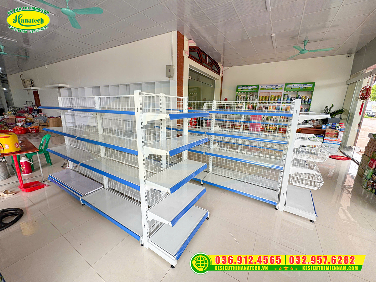 Kệ shop mẹ và bé tại Hậu Giang