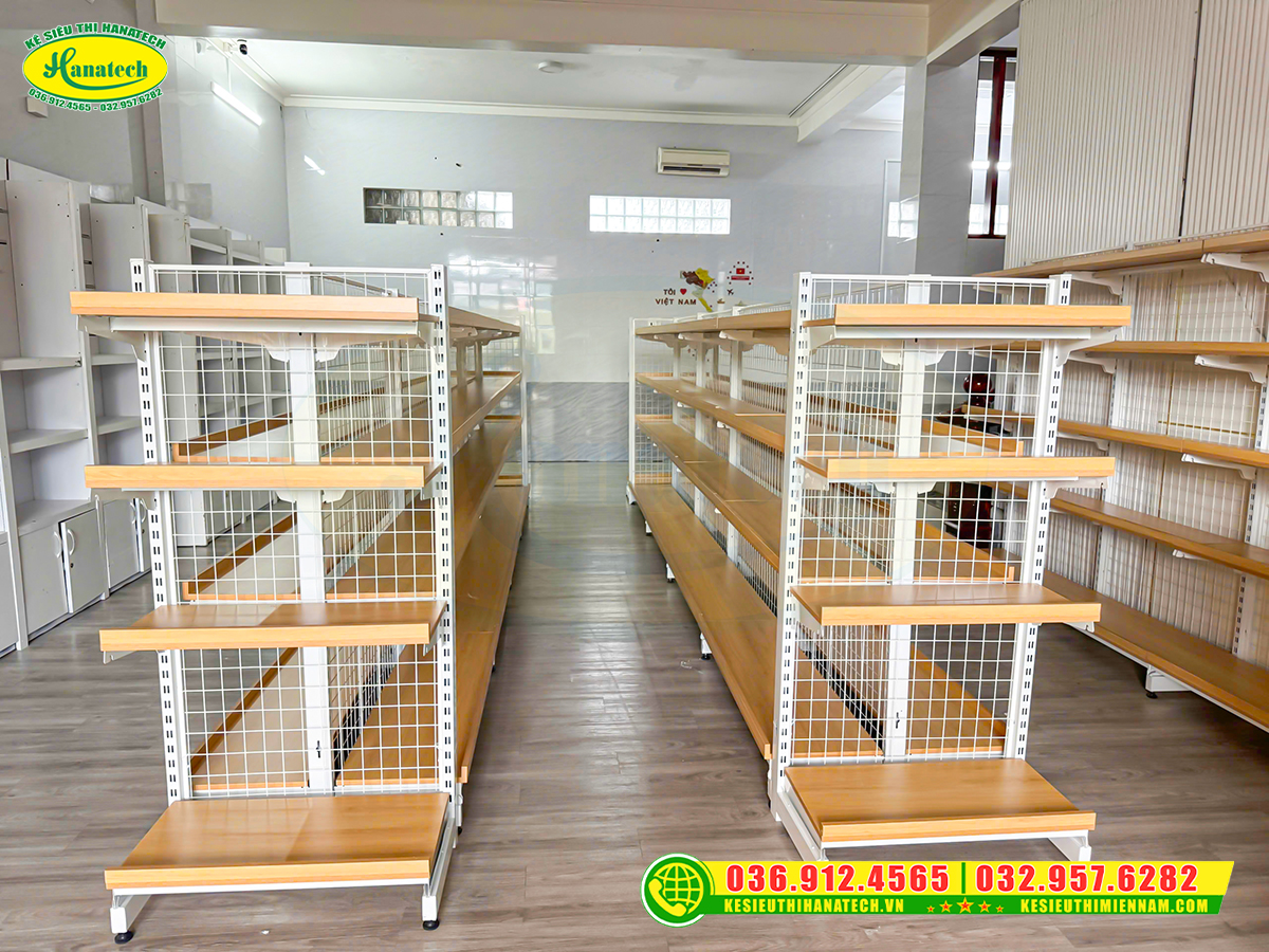 Mẫu kệ siêu thị mâm gỗ đôi tại Quận 1