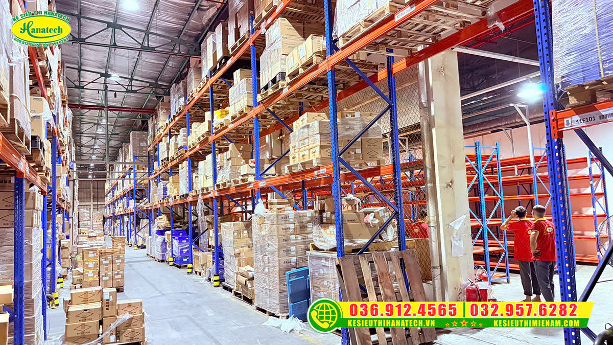 Hanatech thi công nội thất shop – Lắp đặt kệ siêu thị tận nơi tại Bảo Lâm Lâm Đồng