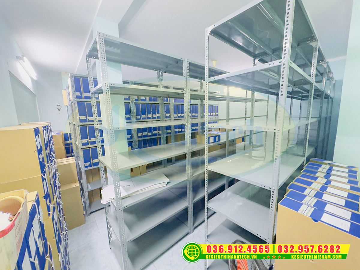 Setup nội thất shop – Giá kệ siêu thị chuyên nghiệp tại Đạ Tẻh Lâm Đồng