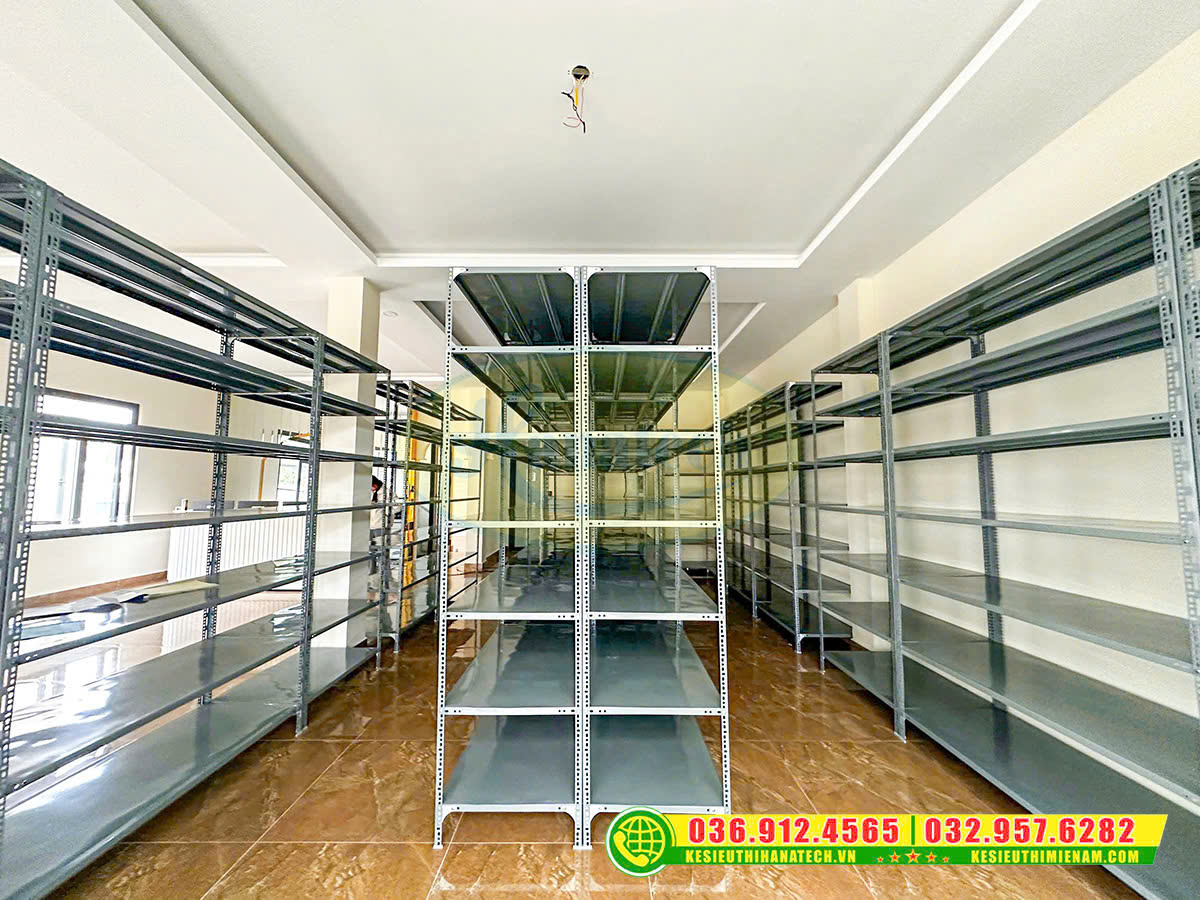 Kệ siêu thị tại Lạc Dương Lâm Đồng