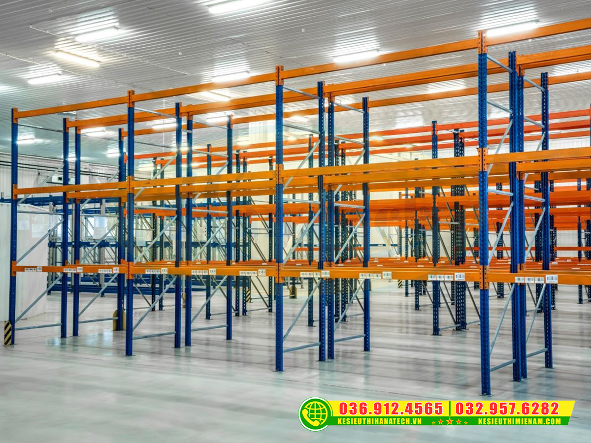 Kệ sắt kho chứa hàng chuẩn kỹ thuật cho kho hàng tại Gia Lai do Hanatech triển khai
