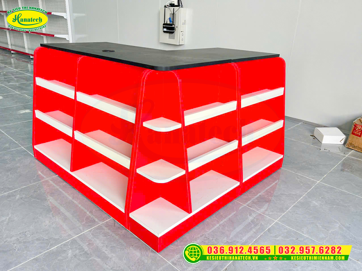 Setup bàn thu ngân gỗ MDF cho bách hoá chuyên nghiệp tại An Giang 