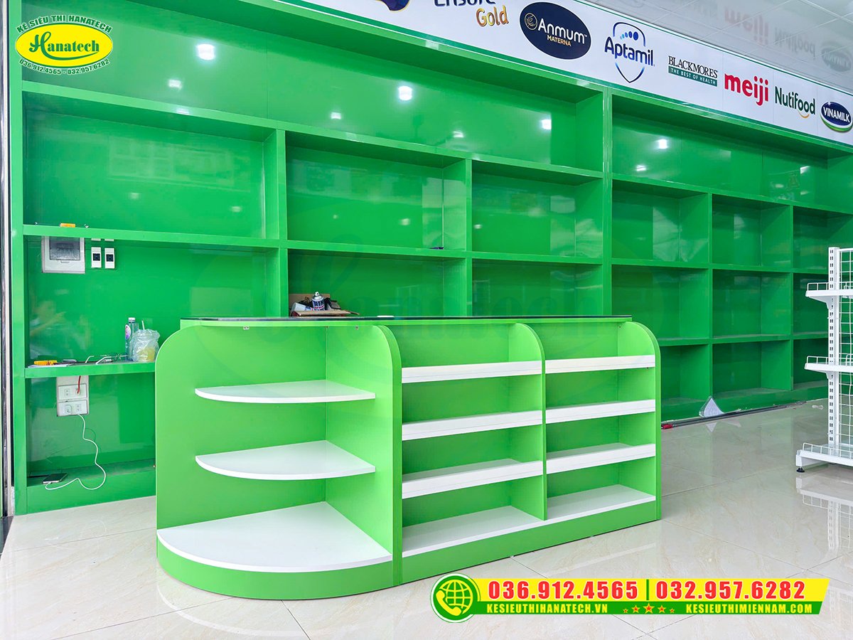Bàn thu ngân shop sữa Hà Nội