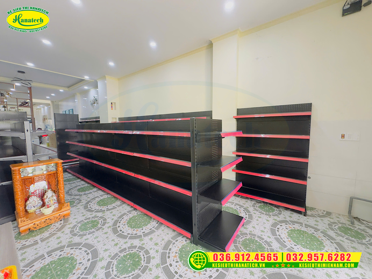 Thi công lắp đặt giá kệ cửa hàng bỉm sữa khoa học tại Lào Cai