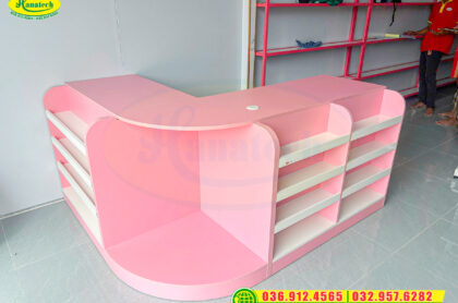 BÀN QUẦY THU NGÂN TÍNH TIỀN SIÊU THỊ TẠP HÓA TẠI HÀ NỘI