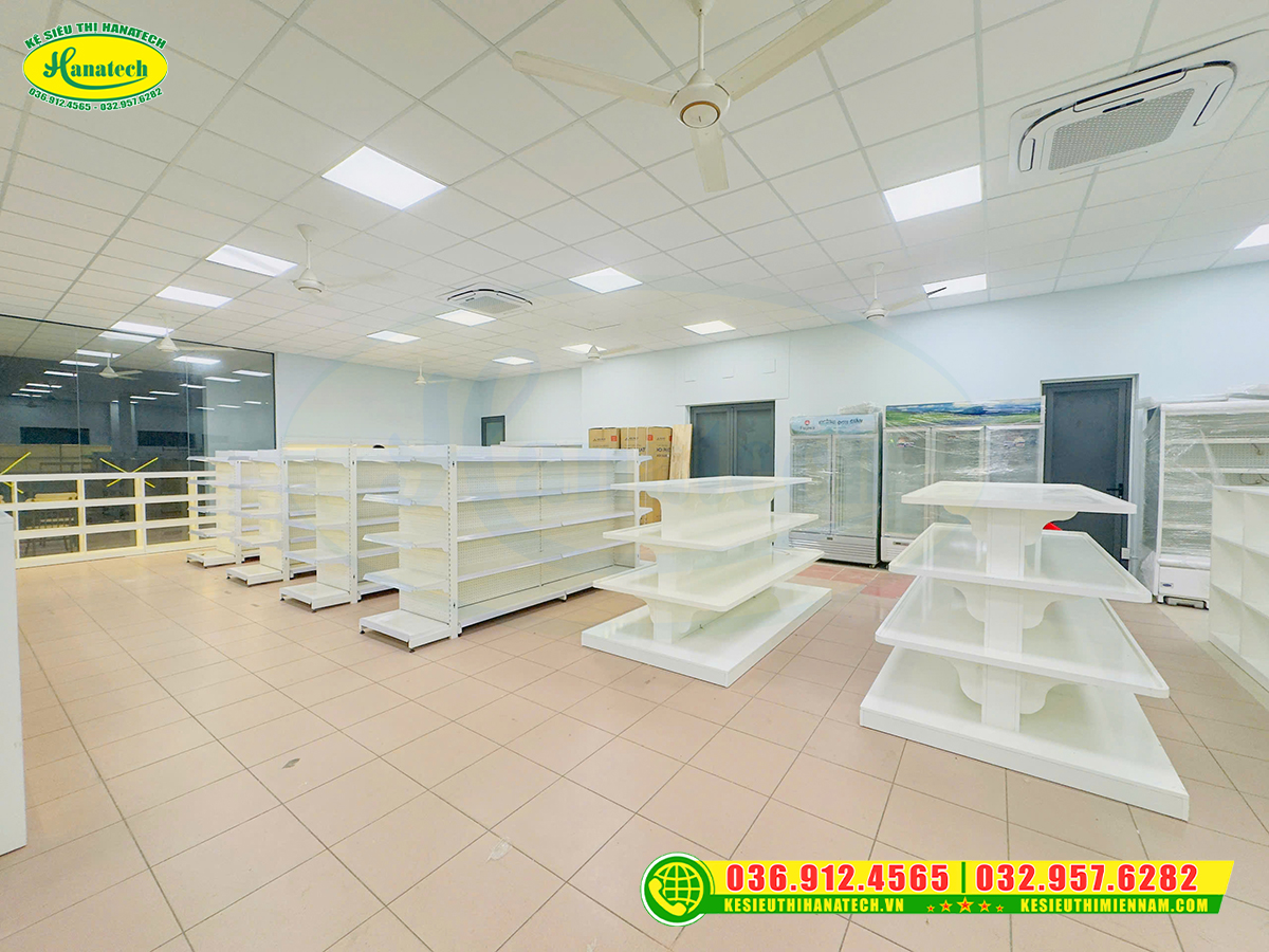 Kệ trưng bày căn tin tại TPHCM