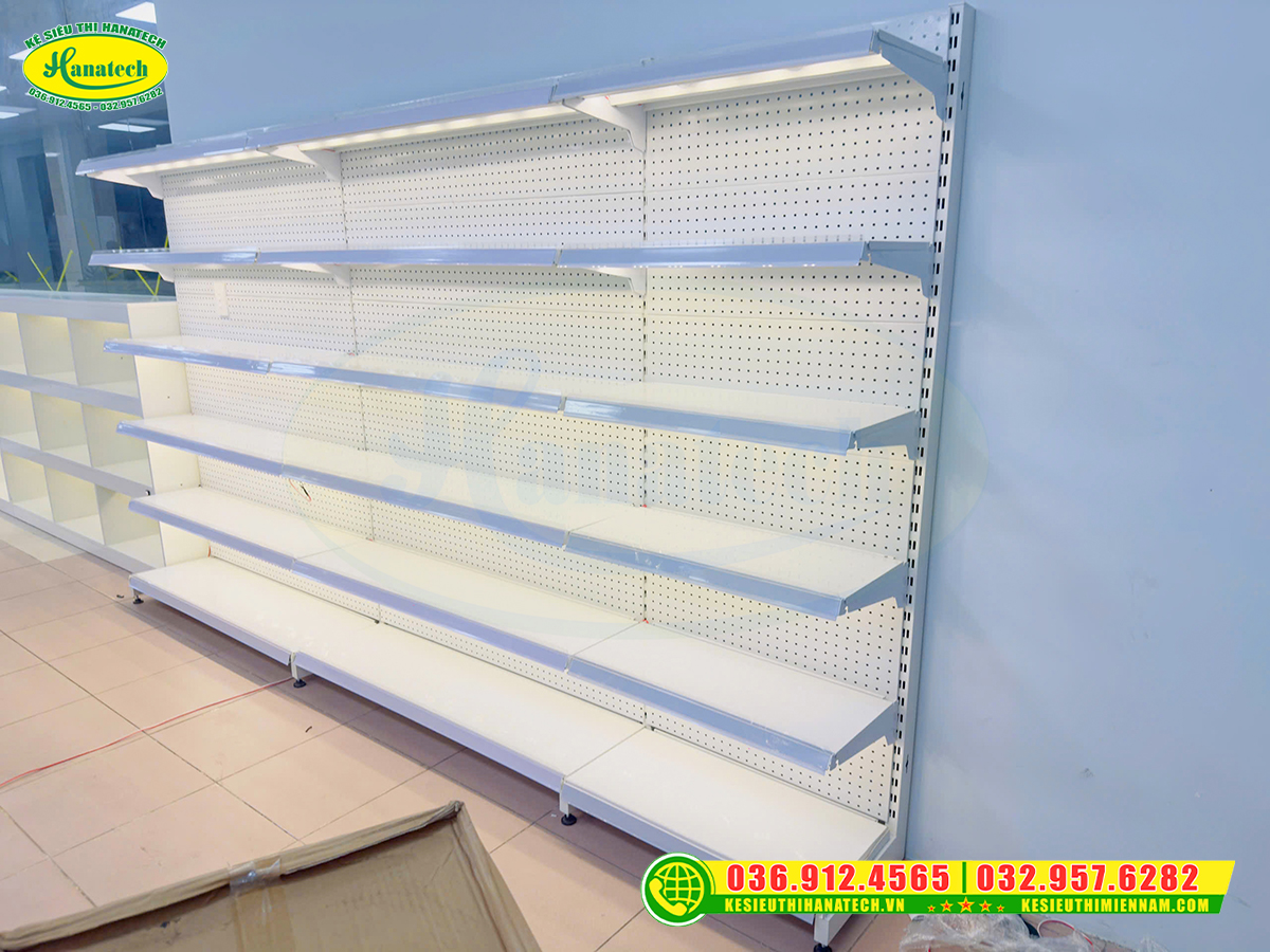 Kệ trưng bày căn tin tại TPHCM
